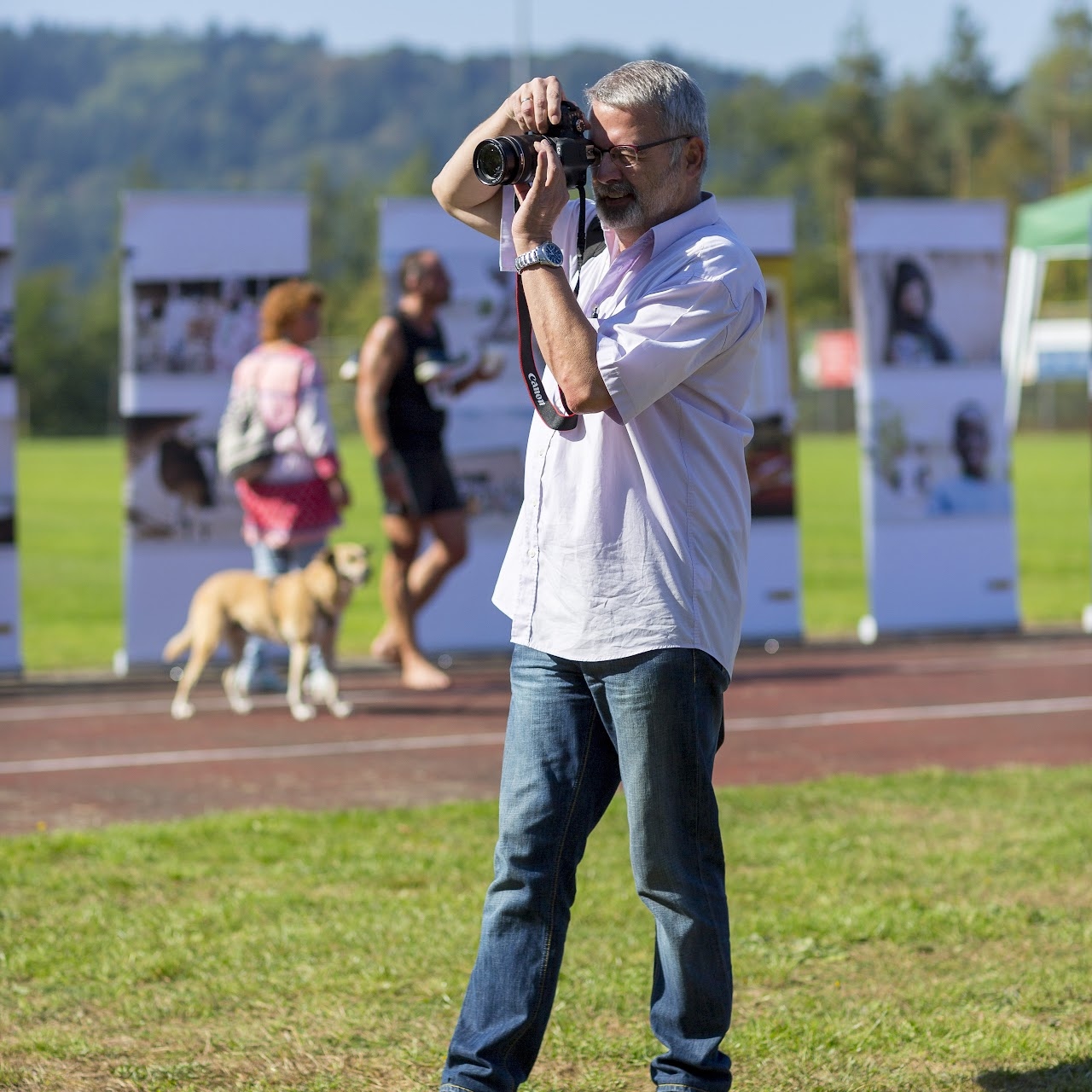 Bild vom 9. Benefizlauf im Jahr 2016. Dies ist das 65. Bild.